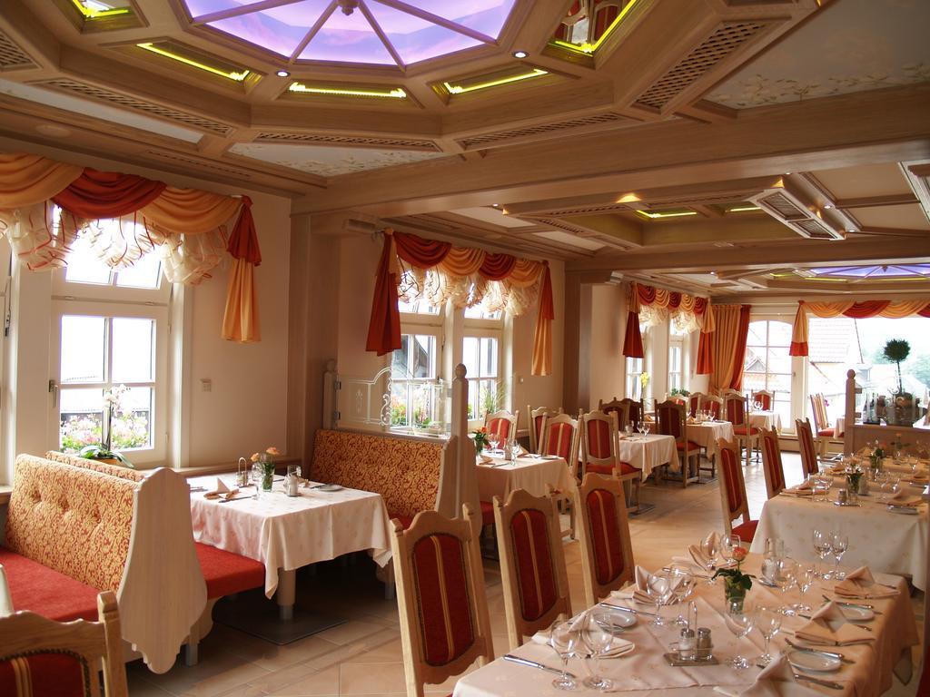 Hotel Zum Weissen Stein Kirchen  Buitenkant foto